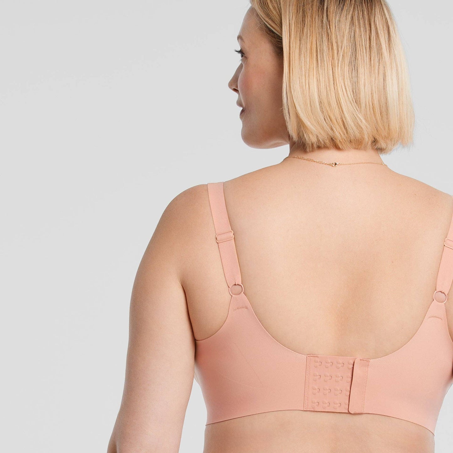 Close-up of moisture-wicking seamless fabric on Starlette bra