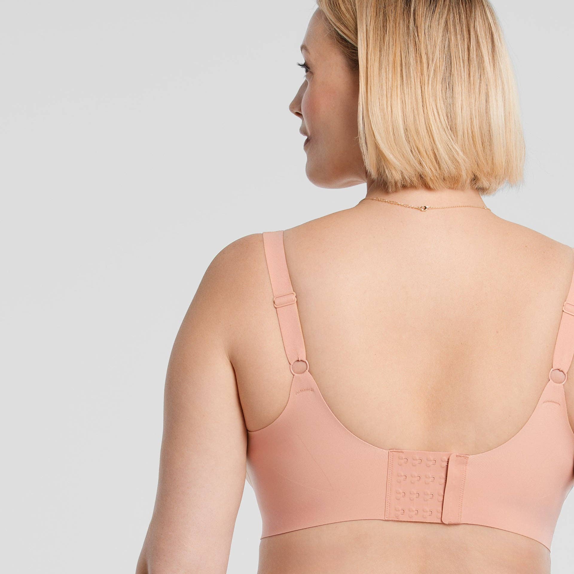 Close-up of moisture-wicking seamless fabric on Starlette bra