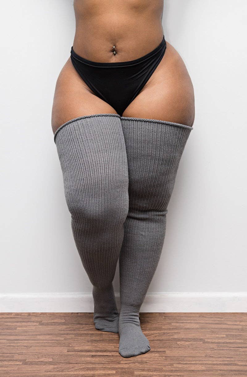 Plus-size gray knit thigh-high socks