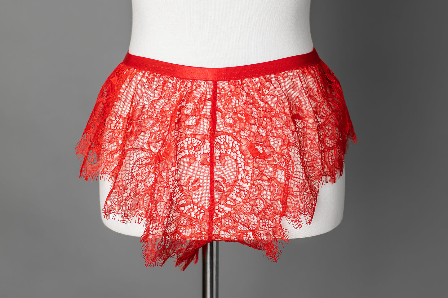 Lace Tap Short – Red