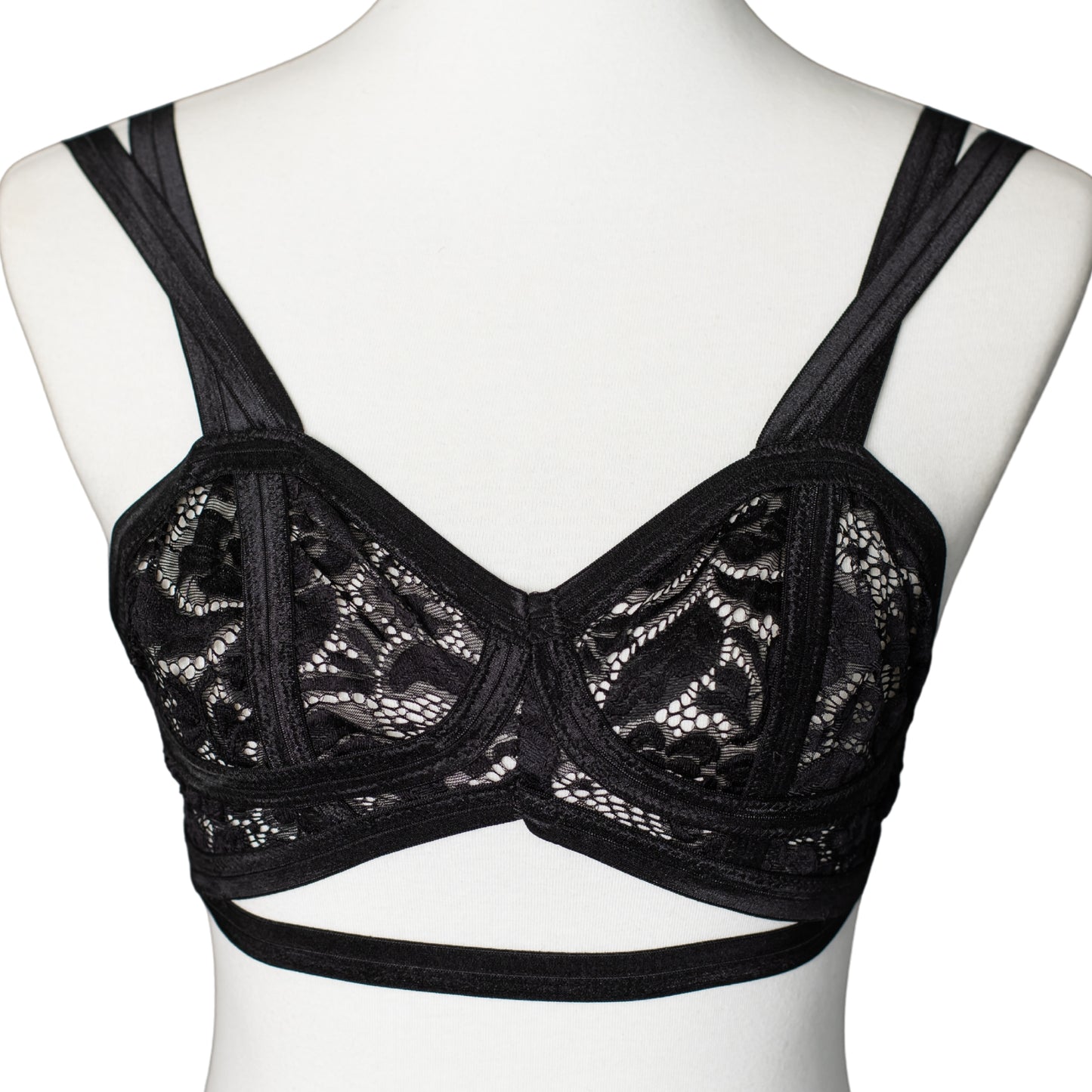 Cantiq LA vintage soft cup bralette in black floral lace, front view